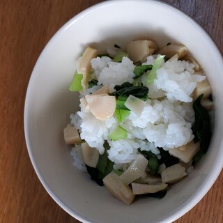 タケノコと小松菜の混ぜご飯